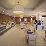 Canyelles Platja Hotel 4*
