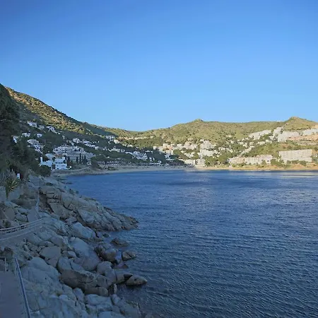 호텔 Canyelles Platja 4*