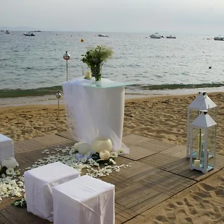 호텔 Canyelles Platja 4*