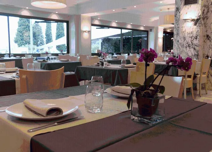 Canyelles Platja Otel