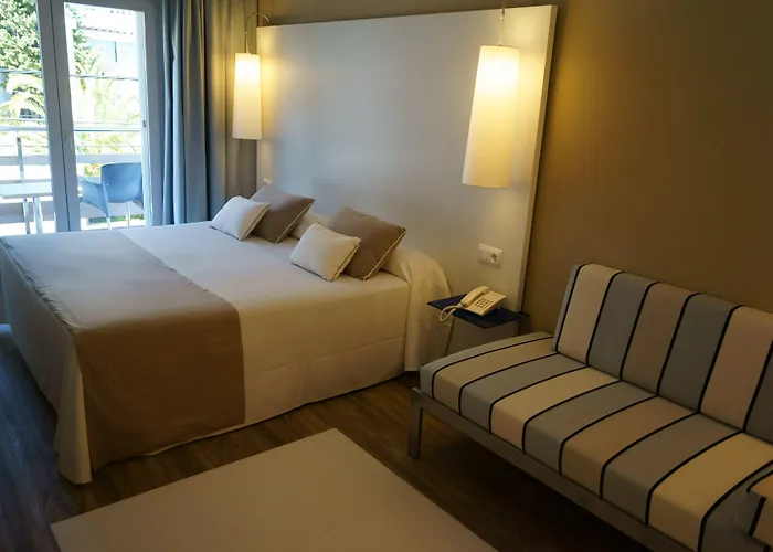 Hotel Canyelles Platja