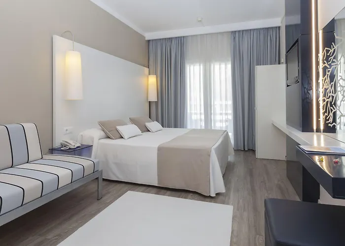 Canyelles Platja 4*