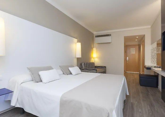 Canyelles Platja Hotel